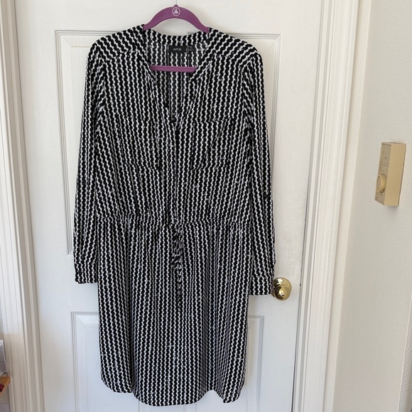 Apt. 9 Dresses & Skirts - Apt. 9 Black and White Long Sleeve Dress